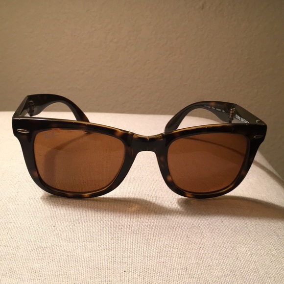 Ray-Ban Wayfarer Folding Classic RB4105 sunglasses - Picture 6 of 7